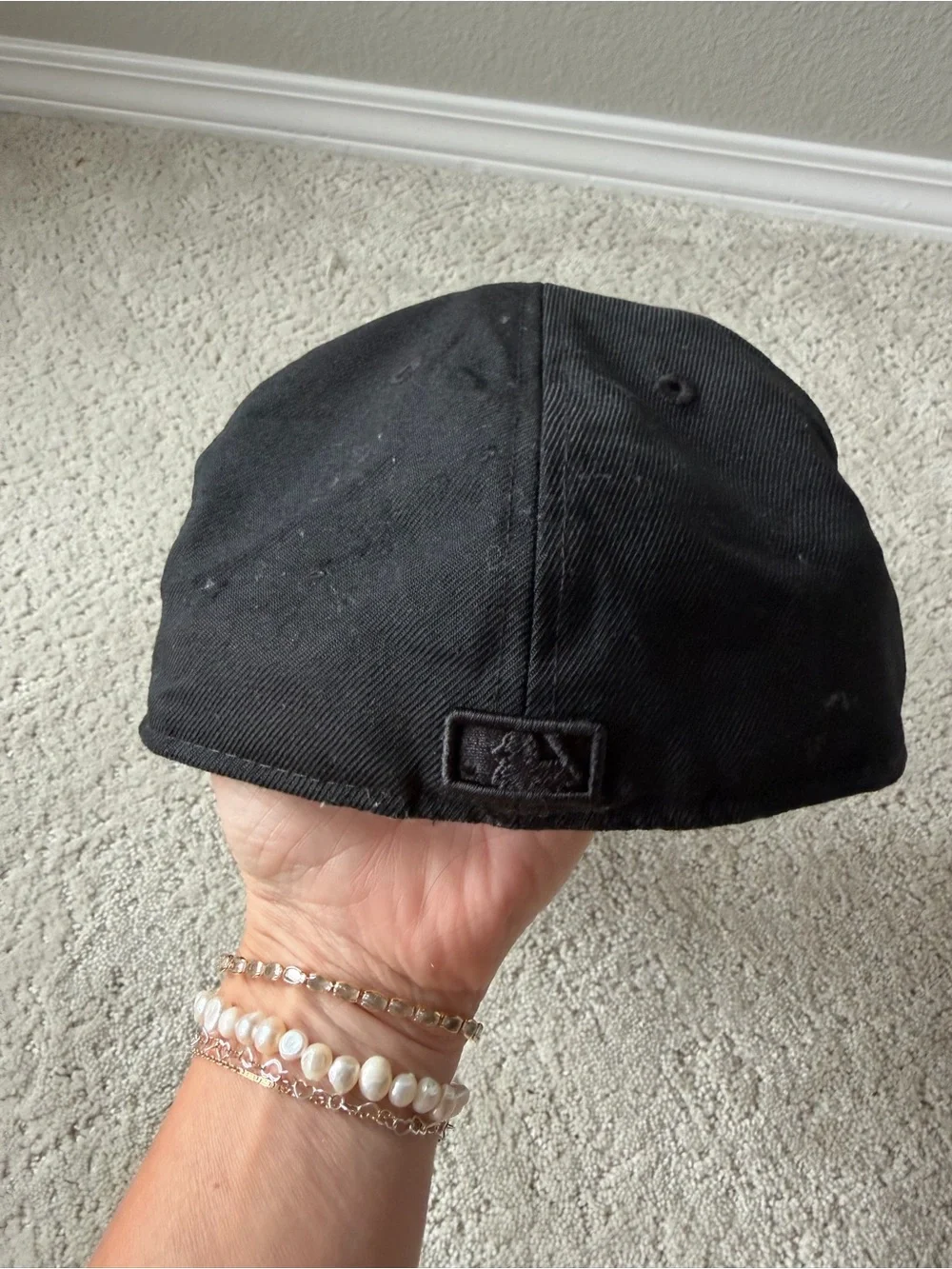 New Era 59Fifty New York Yankees Black Fitted Hat Size 7 1/4